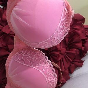 3 Chuns Women’s Fashion Padded bra “ one size”